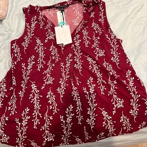 NWT Womens Sleeveless Top Petite XL